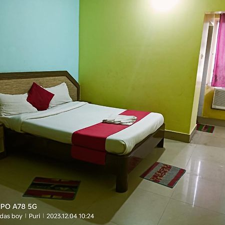 Hotel D2 Holiday Inn -Near Niladri Sea Beach - Puri - Official Verified ภายนอก รูปภาพ